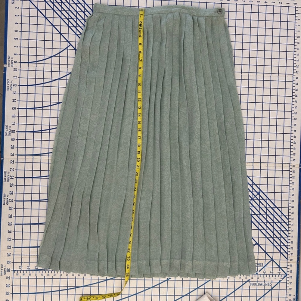 Talbot’s Pale Mint Green W/white Paisley Pattern Pleated MIDI Skirt Size 18 - Picture 7 of 10